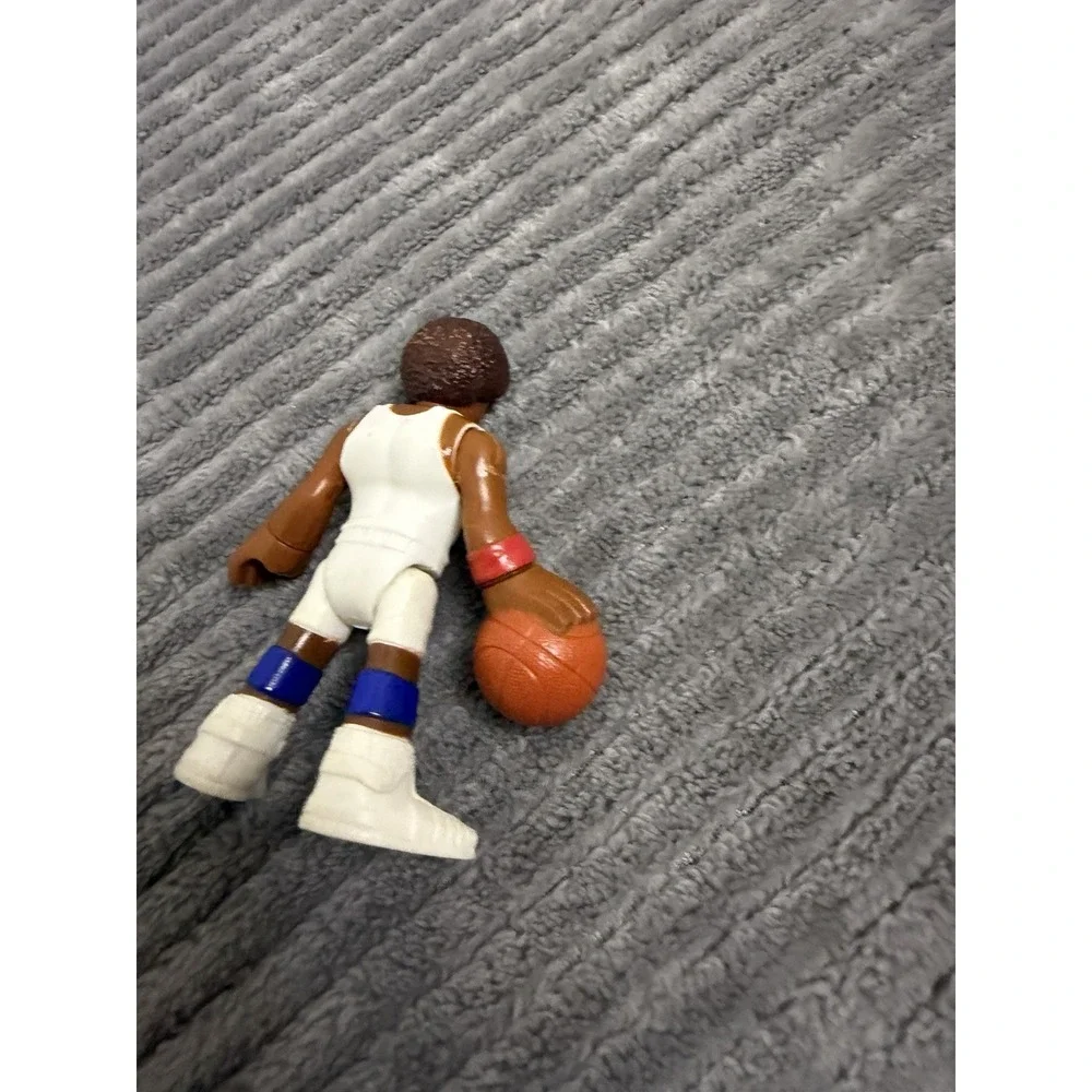 Fisher Price Imaginext Series 4 Next 32 Basketball Player Figure Blind Bag